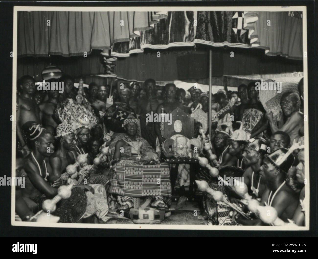 Ashanti golden stool hires stock photography and images Alamy