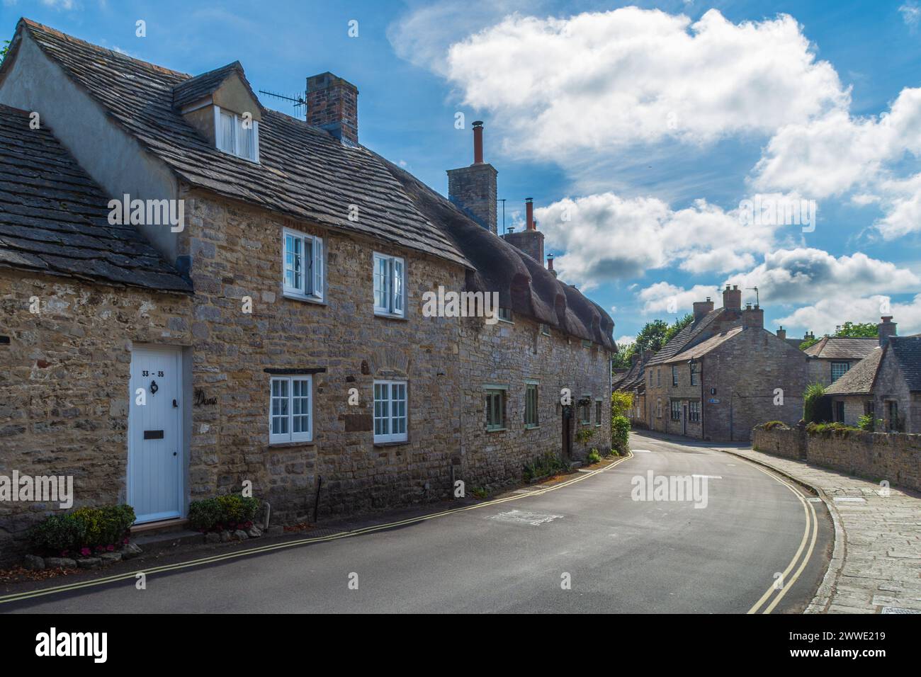 West Street, Corfe Castle, UK September 14th 2023 Stone houses in the village Stock Photo Alamy