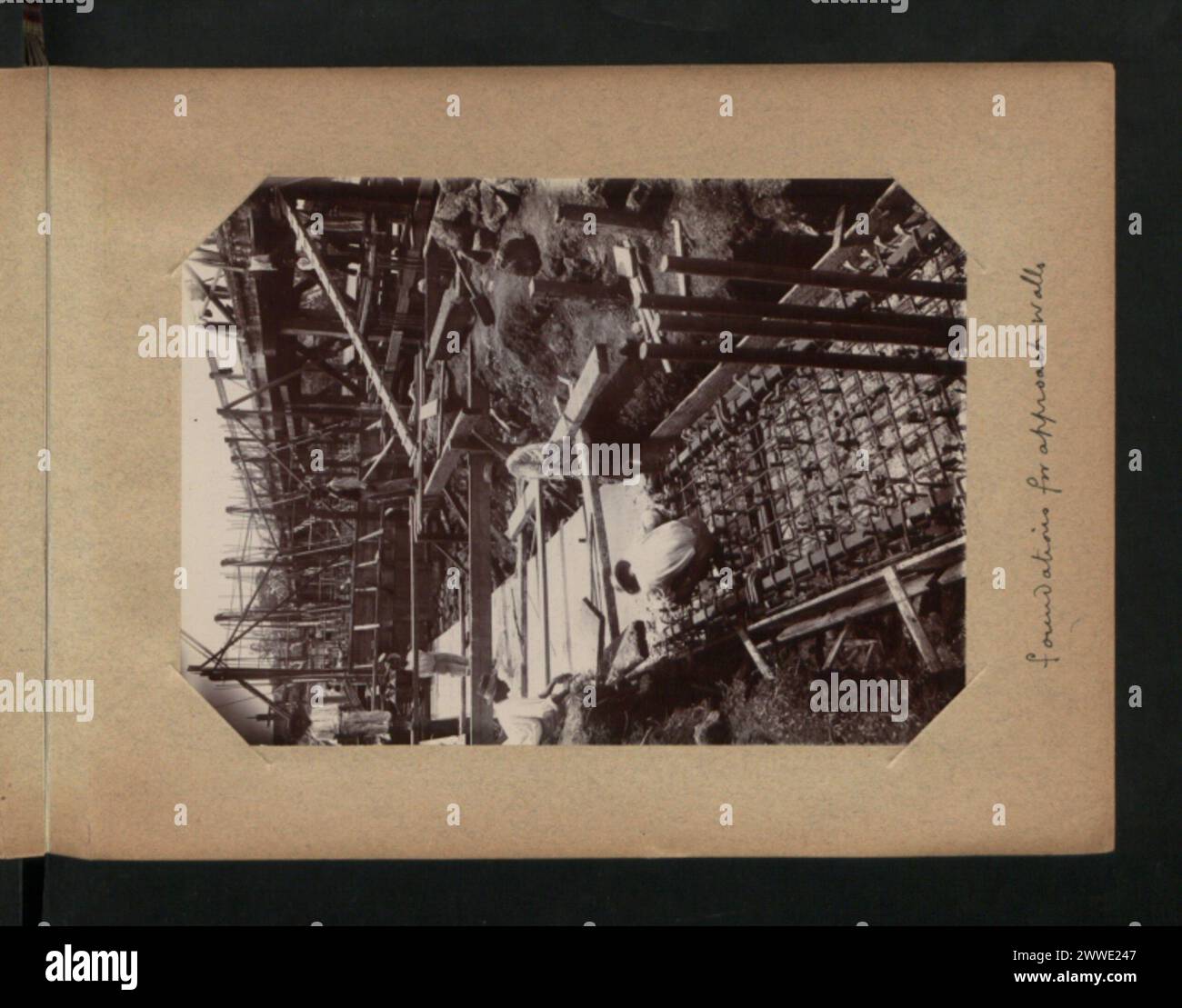 The 1910 approach hi-res stock photography and images - Alamy