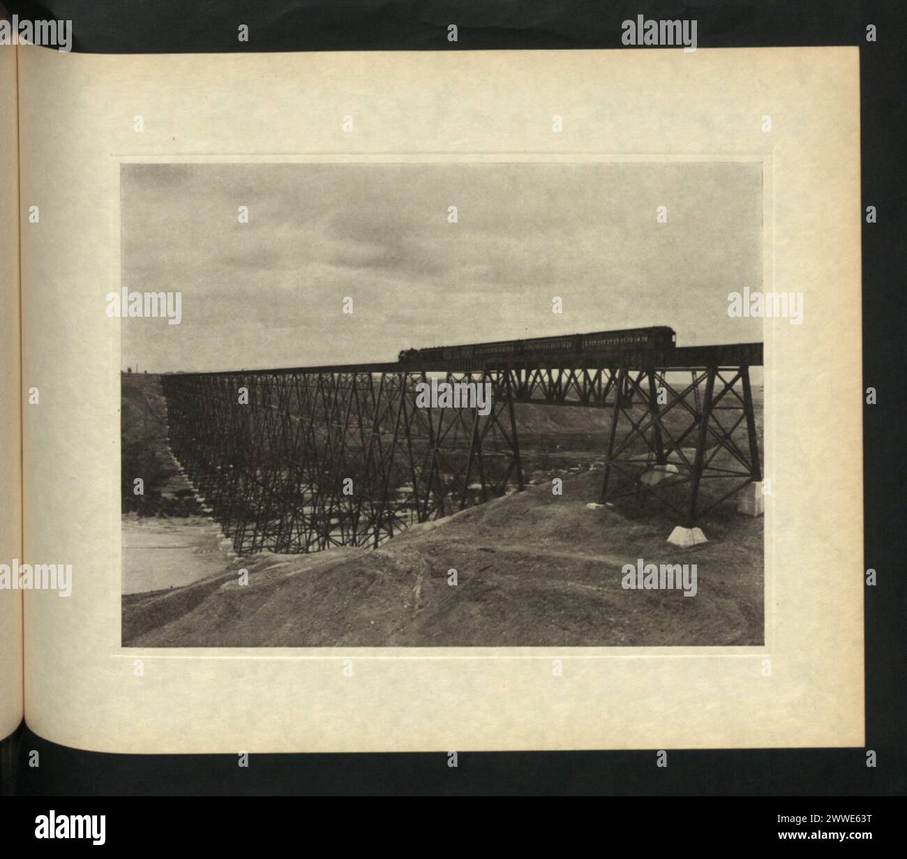 Lethbridge bridge hi-res stock photography and images - Alamy
