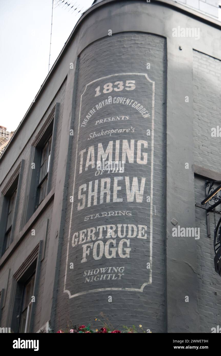 Publicity for the 'Taming of the Shrew' at the Covent Garden Theatre in 1835, starring Gertrude Fogg, Charin Stock Photo