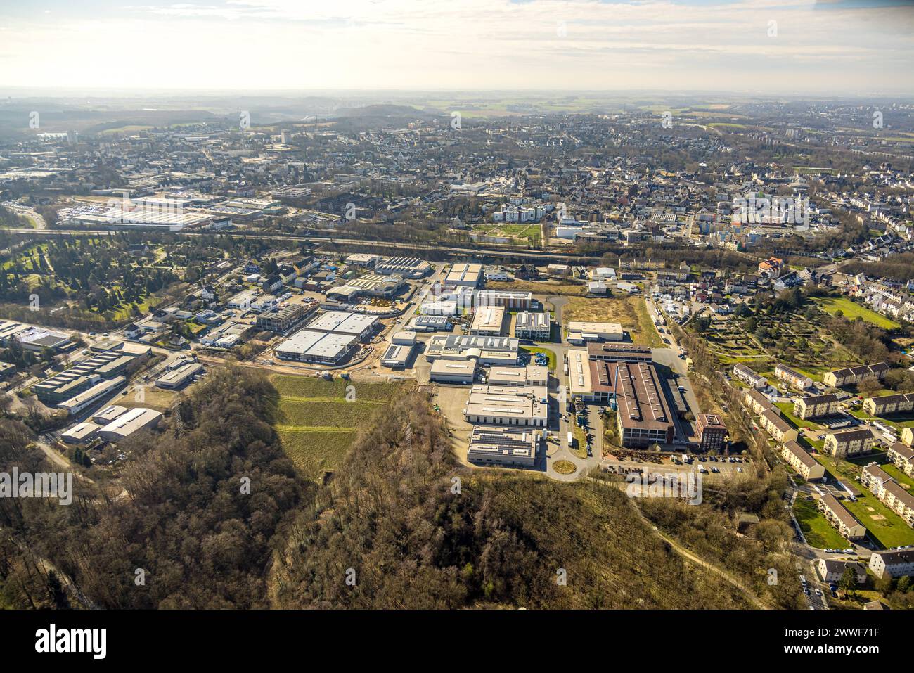 Luftbild, Ortsansicht und Gewerbegebiet Talstraße und KonradZuse