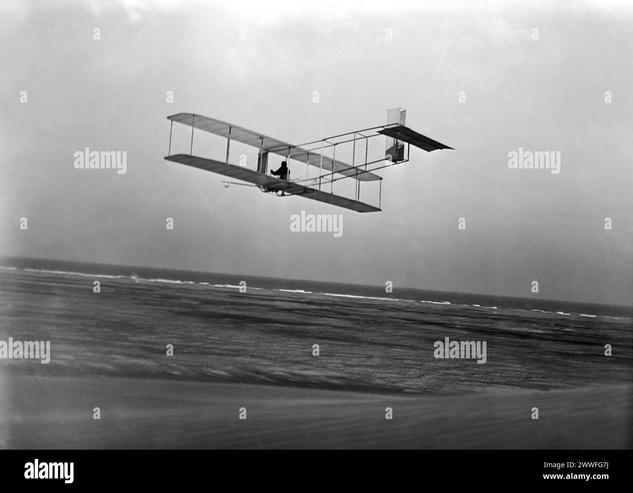 Kitty Hawk, North Carolina,  1911 Rear view of glider in flight over beach at Kitty Hawk, North Carolina. Stock Photo