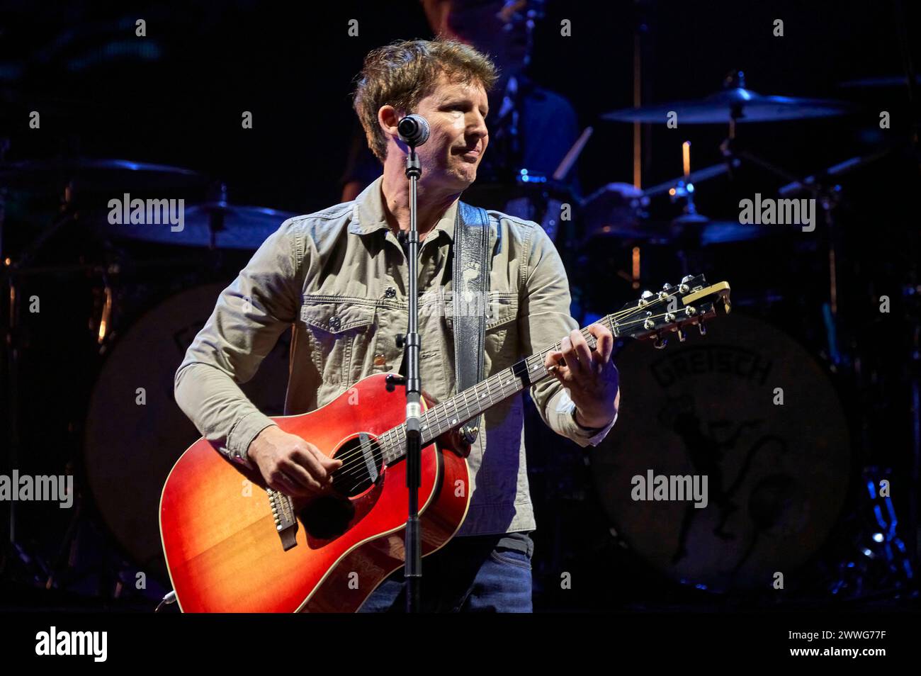 James Blunt live bei einem Konzert seiner Who We Used to Be -Tour in der ZAG Arena. 23.03.2024 *** James Blunt live at a concert of his Who We Used to Be Tour at the ZAG Arena 23 03 2024 Foto:xU.xStammx/xFuturexImagex blunt 4319 Stock Photo