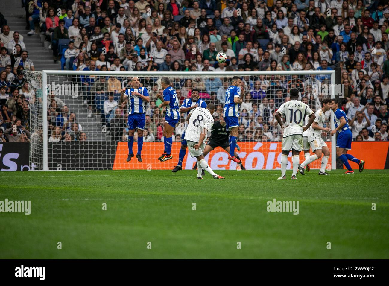 Madrid, Spain. 23rd Mar, 2024. Julio Baptista seen in action during the Corazón Classic Match between Real Madrid Legends and FC Porto Vintage at Santiago Bernabéu Stadium. Final score; Real Madrid Legends 0:1 FC Porto Vintage. (Photo by David Canales/SOPA Images/Sipa USA) Credit: Sipa USA/Alamy Live News Stock Photo