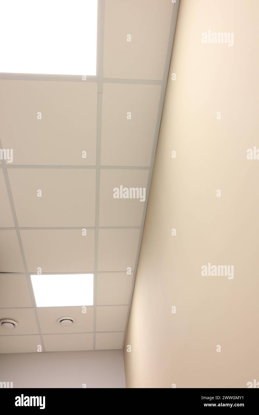 White gypsum wall panel hi-res stock photography and images - Alamy