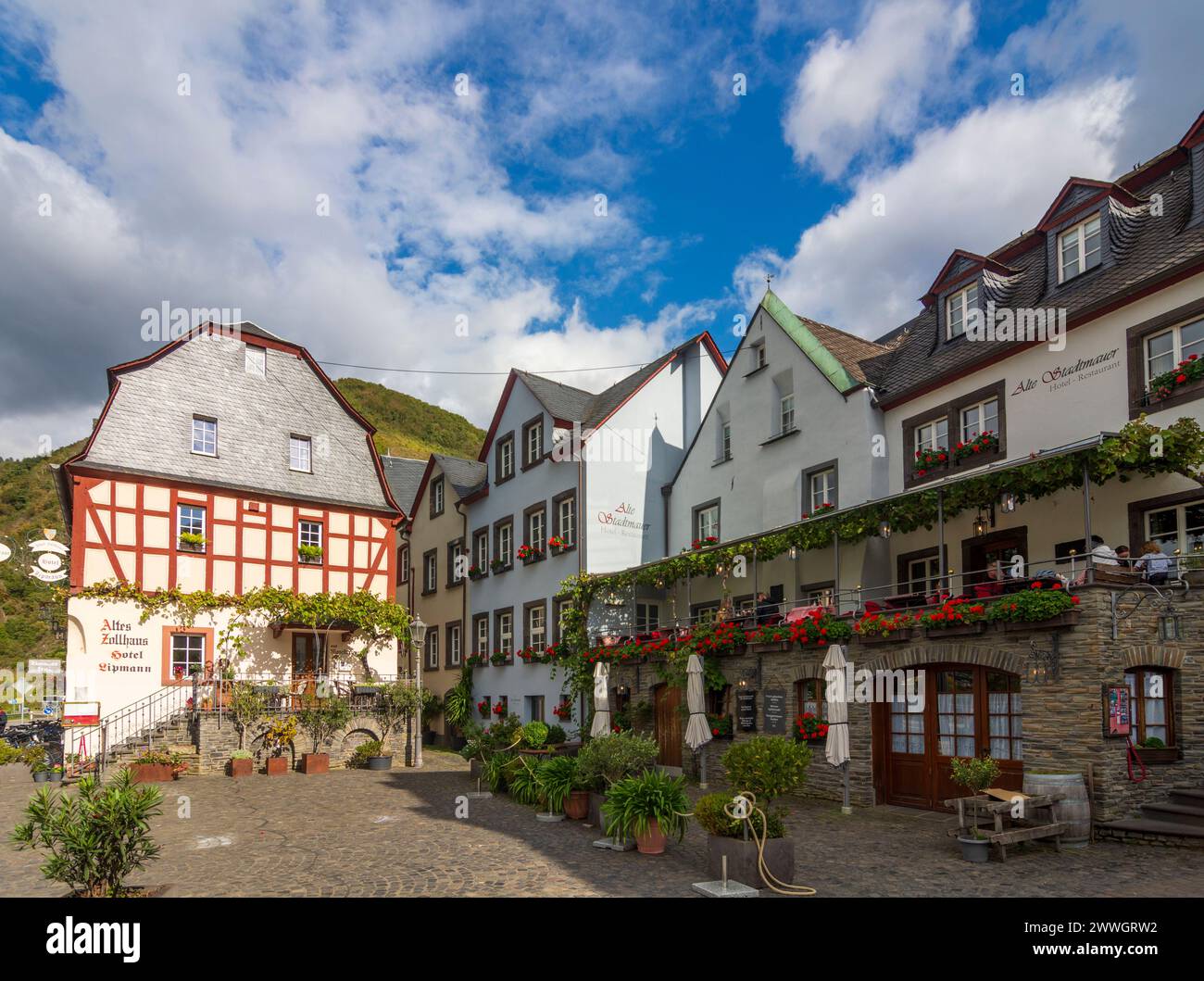 Beilstein: Beilstein Old Town, house Altes Zollhaus in Mosel, Rheinland-Pfalz, Rhineland-Palatinate, Germany Stock Photo