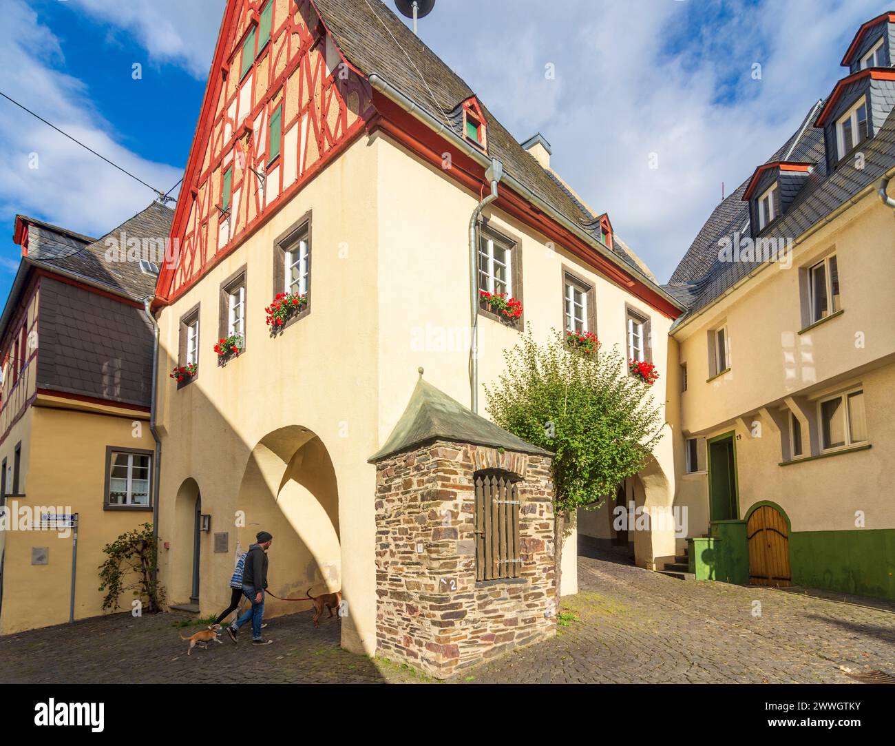 Bruttig-Fankel: Old Town Hall in Fankel in Mosel, Rheinland-Pfalz, Rhineland-Palatinate, Germany Stock Photo
