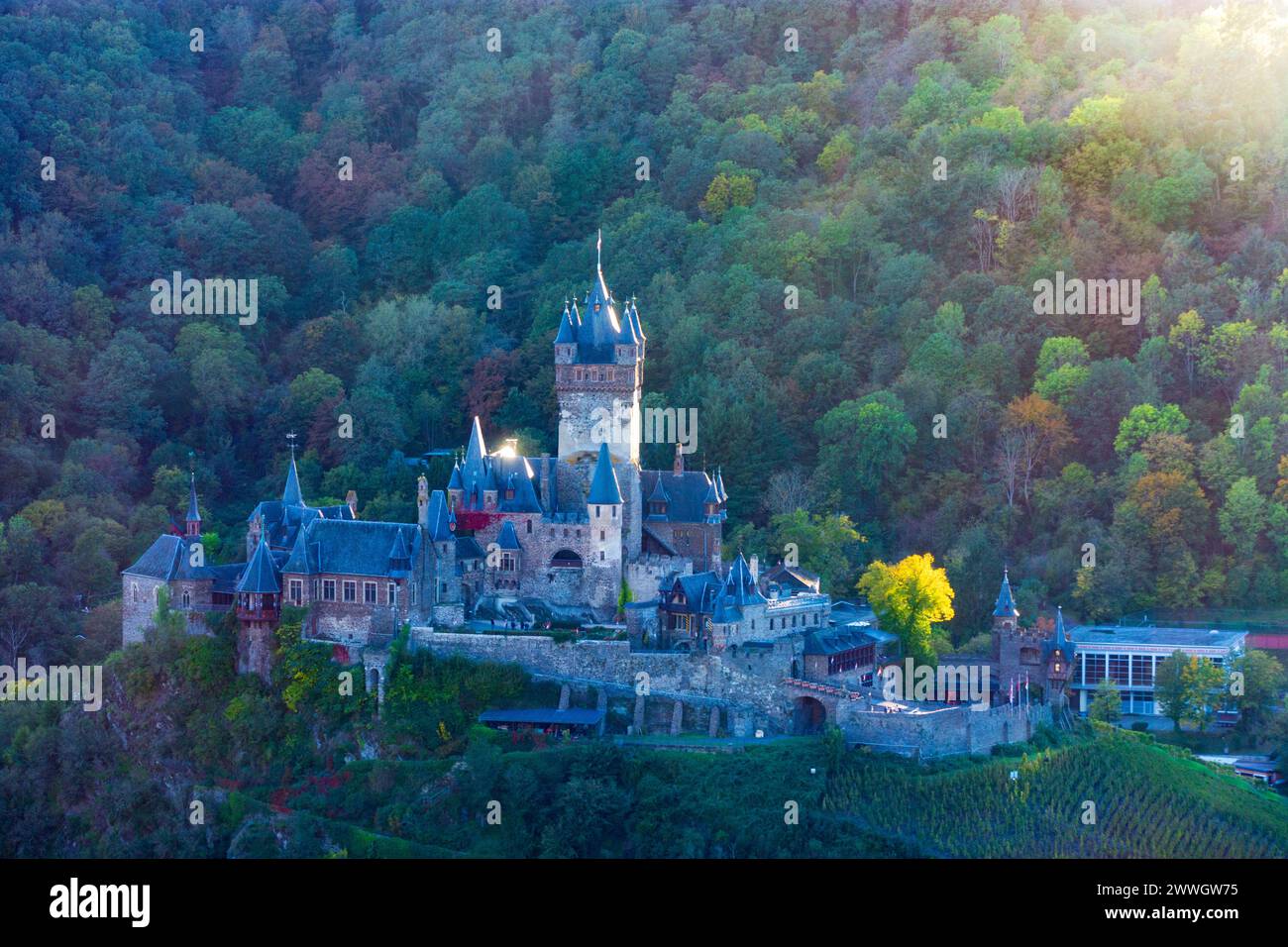 Cochem: Reichsburg Cochem Castle in Mosel, Rheinland-Pfalz, Rhineland-Palatinate, Germany Stock Photo