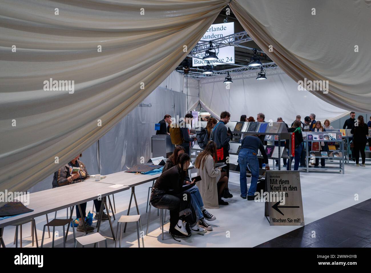 Leipziger Buchmesse am 23.03.24 Unter dem Motto Alles außer flach