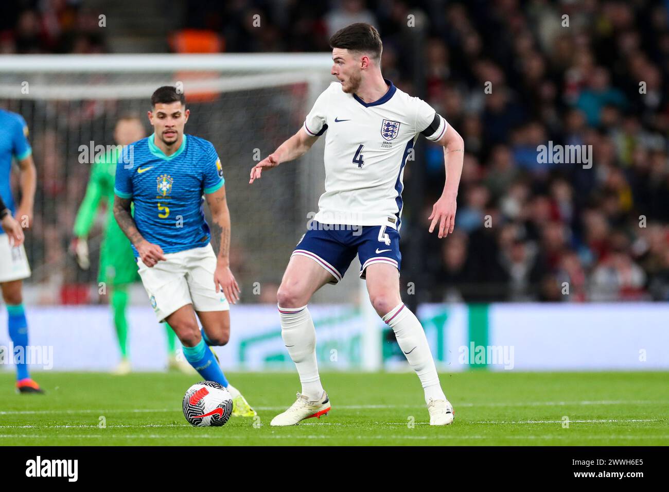 Declan Rice For England Declan rice in action hi-res stock photography and images - Alamy