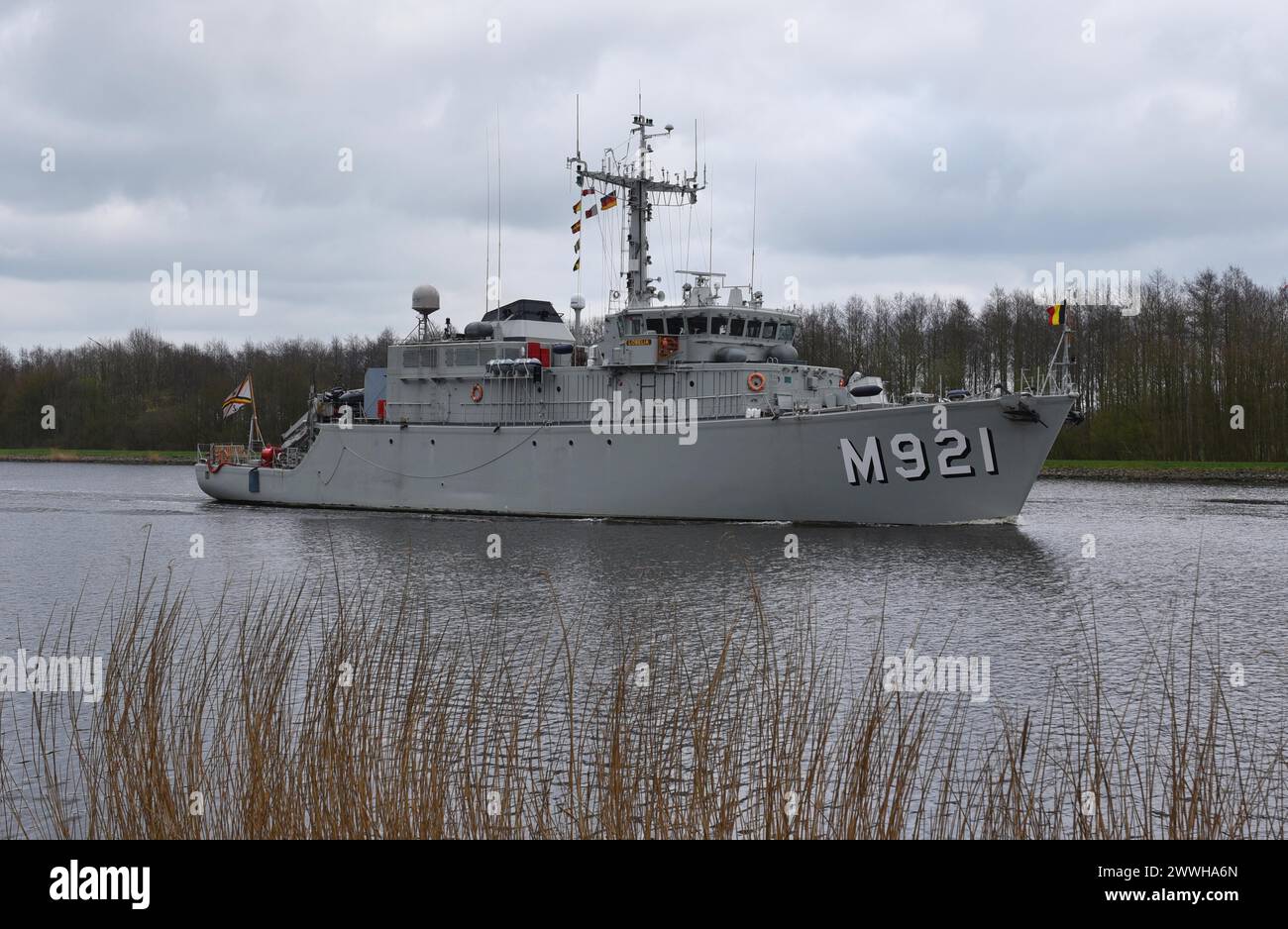 Minehunter, warship in the Kiel Canal, Kiel Canal, Schleswig-Holstein, Germany Stock Photo