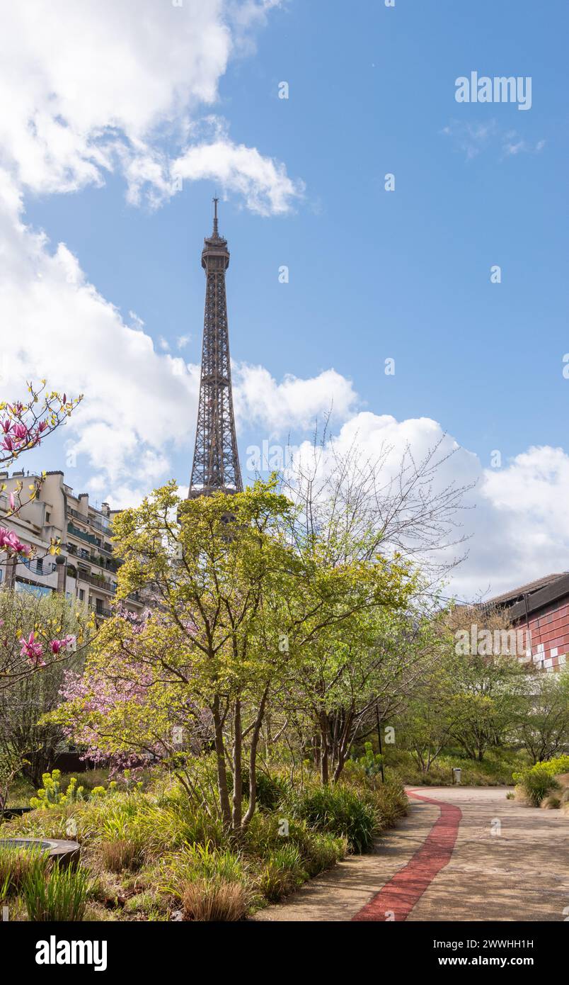 The gardens of the Quai Branly museum in Paris, France Stock Photo