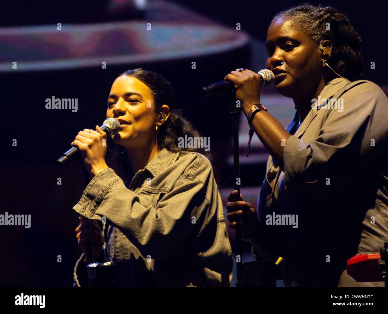 Bogota, Colombia. 21st Mar, 2024. Backing vocalists from the band Hozier, Melissa McMillan (L) and Kamilah (R), are performing on the first day of the EstereoPicnic festival in Bogota, Colombia. (Photo by Daniel Garzon Herazo/NurPhoto)0 Credit: NurPhoto SRL/Alamy Live News Stock Photo
