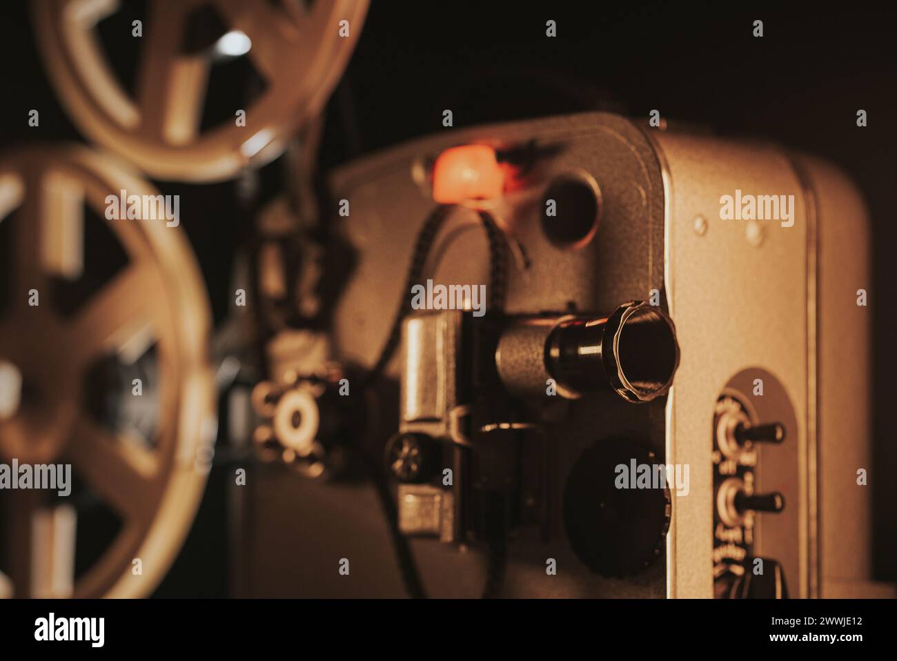Antique projector hi-res stock photography and images - Page 12 - Alamy