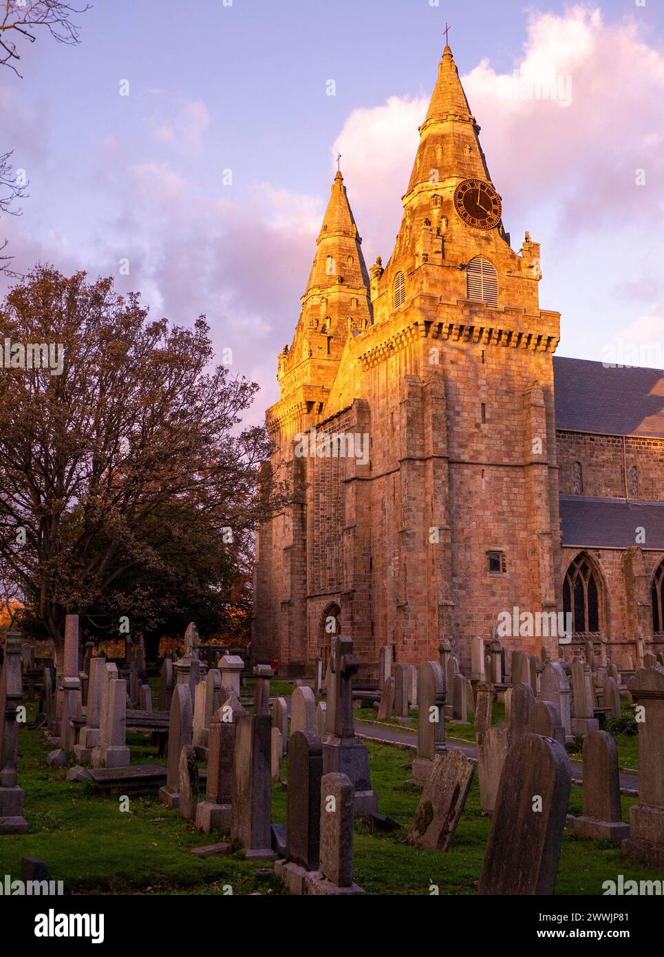The west front and graveyard of St Machar's Cathedral church at sunset, The Chanonry, Old Aberdeen, Aberdeen,Aberdeenshire, Scotland, UK Stock Photo