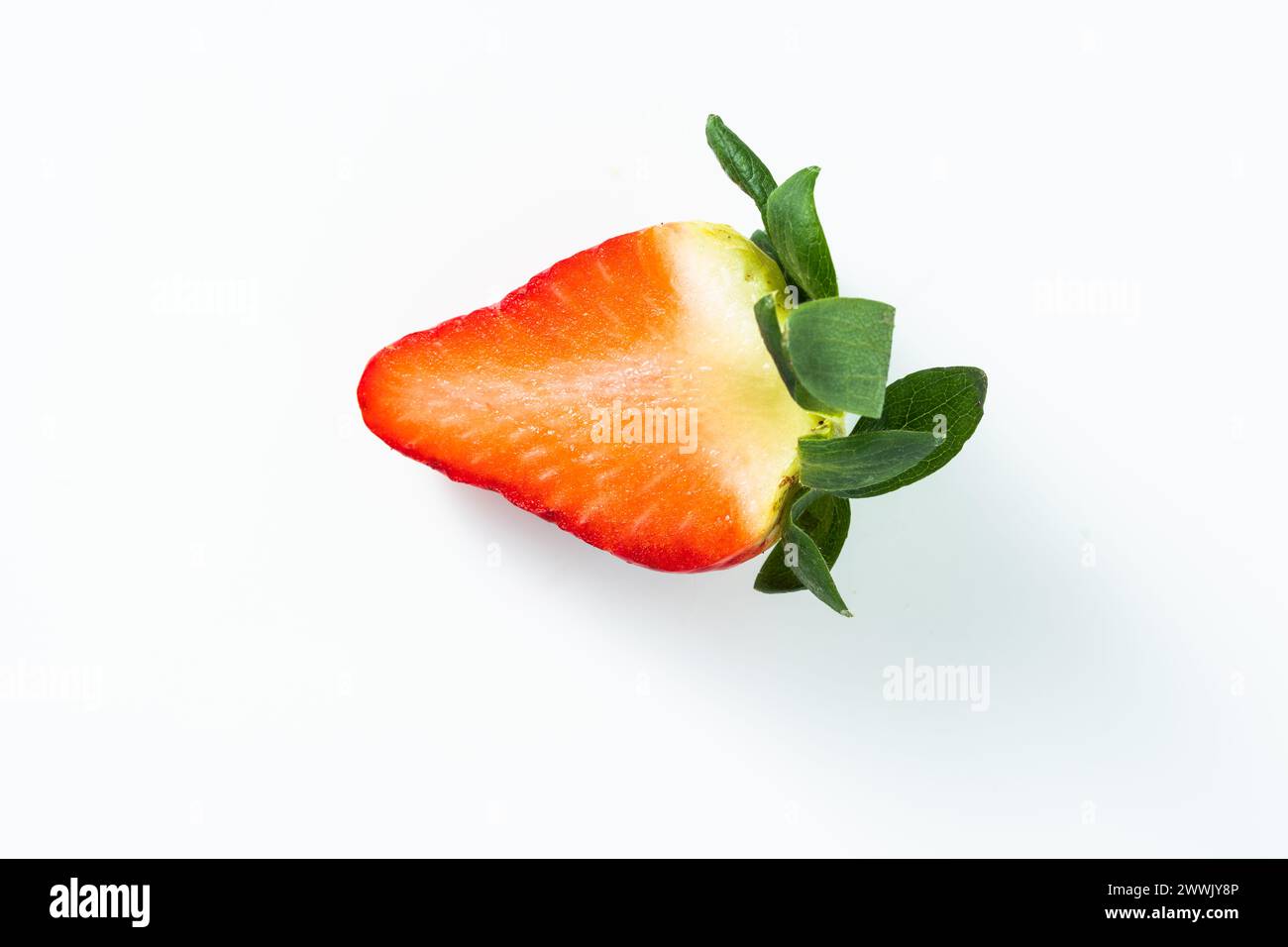 Half strawberries hi-res stock photography and images - Alamy