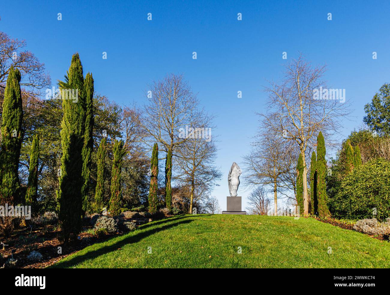 Large ‘Still Water’ metallic sculpture of a horse's head by Nic FiddianGreen at the top of