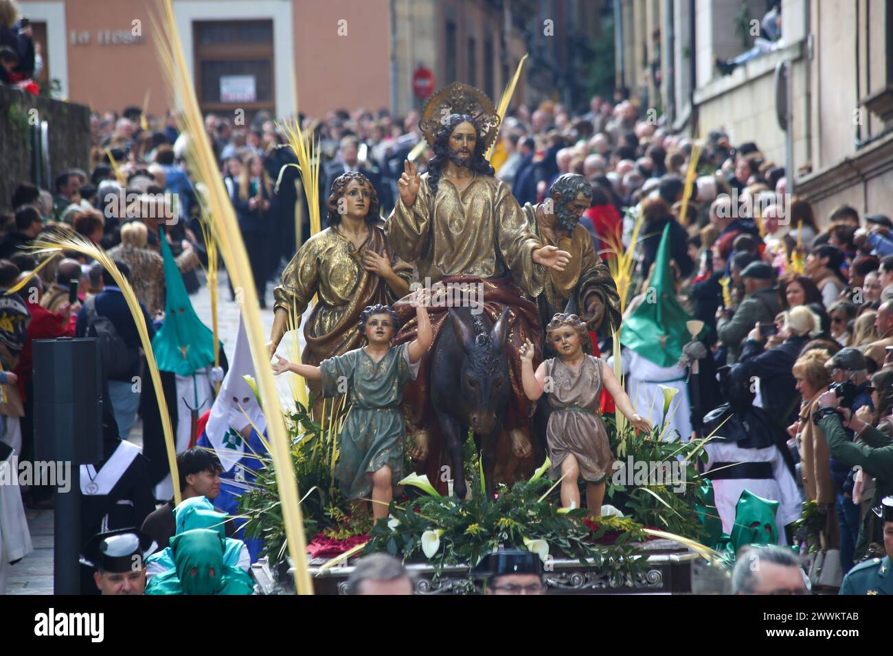 Aviles, Spain, March 24th, 2024: The image representing 'Jesus entering Jerusalem' during the Borriquilla Procession, on March 24, 2024, in Aviles, Spain. (Photo by Alberto Brevers/Pacific Press) Credit: Pacific Press Media Production Corp./Alamy Live News Stock Photo