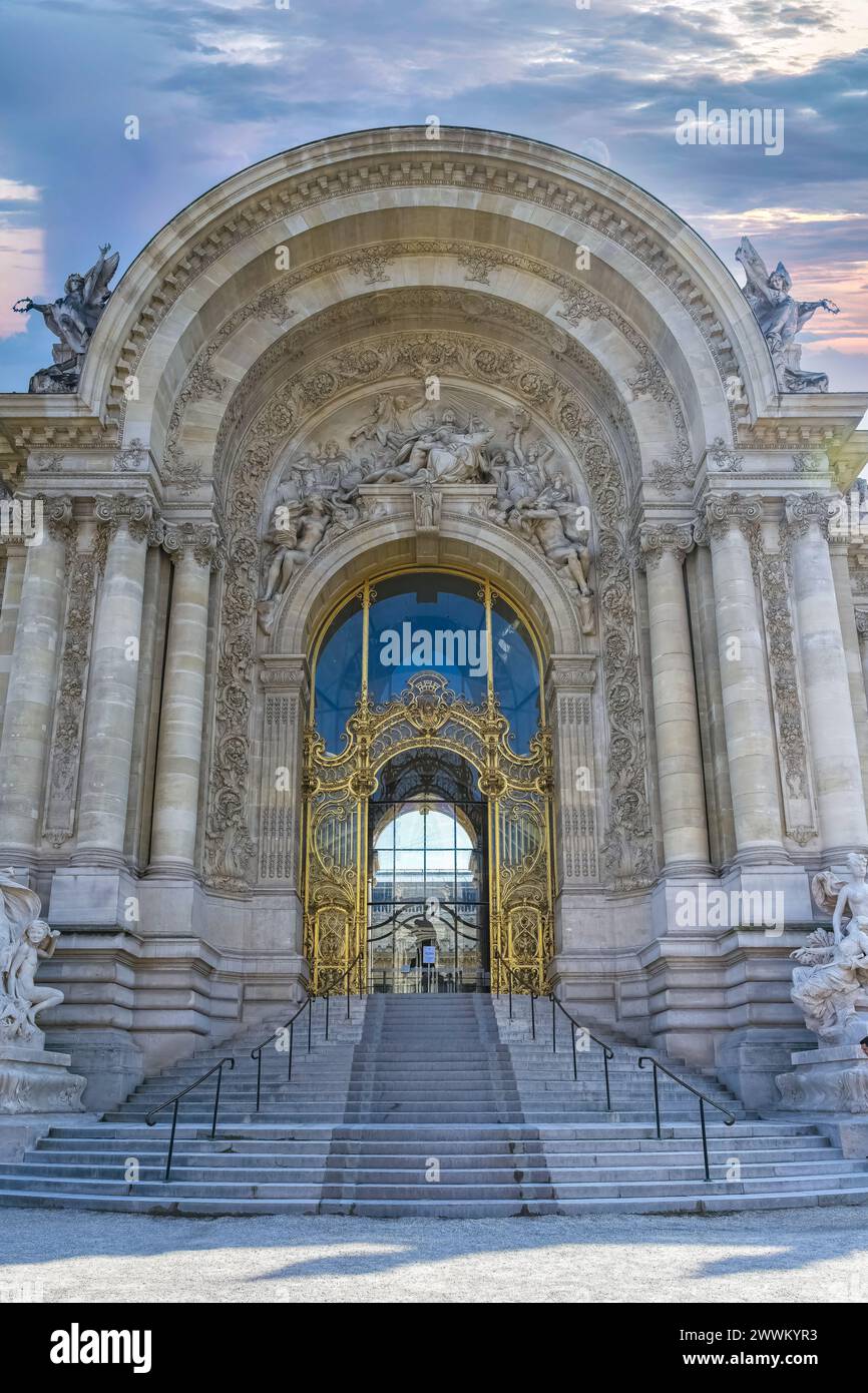 Paris, the Petit Palais, beautiful building, the main door Stock Photo