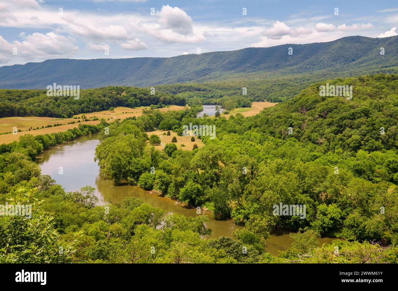 Shenandoah River Raymond R. 'Andy' Guest Jr. State Park in Bentonville, Virginia, USA Stock Photo