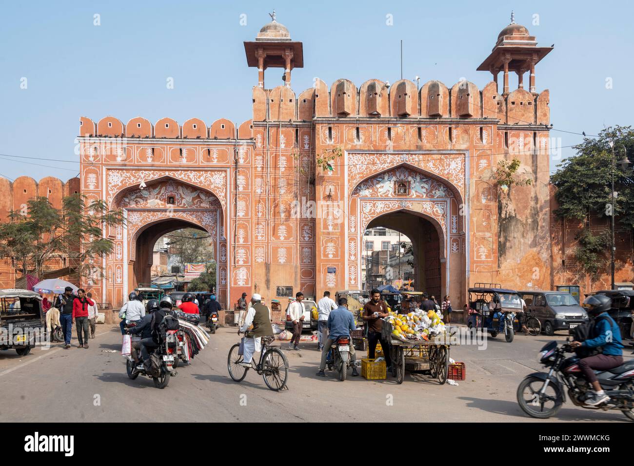 Indien, Jaipur, Ghat gate Stock Photo - Alamy