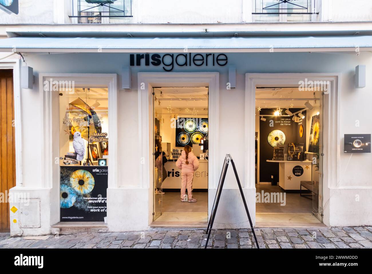 5th December 2023-Shopping and restauarnt area, Montmartre, Paris, France. Stock Photo