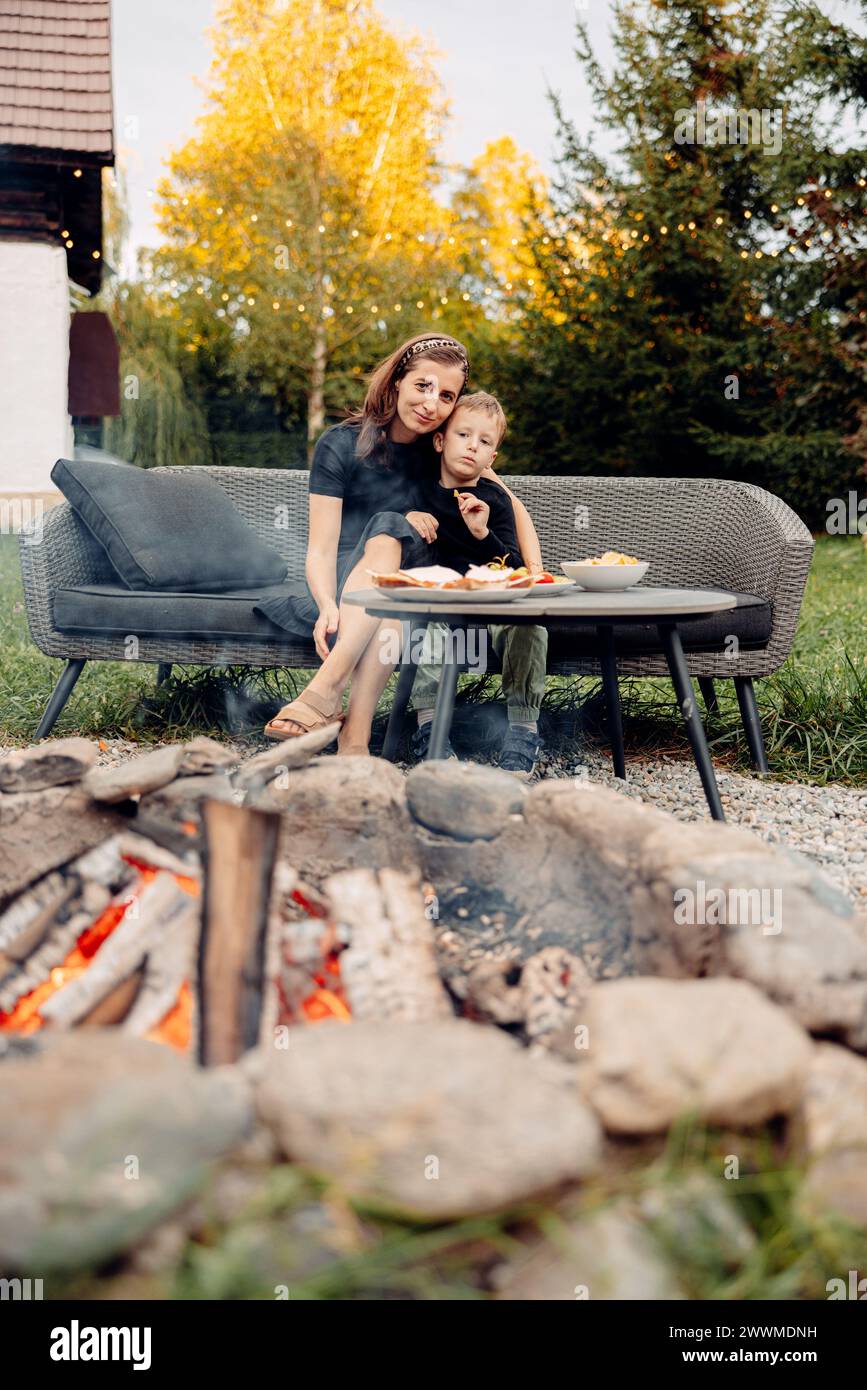 Backyard Connection Hi res Stock Photography And Images Alamy backyard-connection-hi-res-stock-photography-and-images-alamy