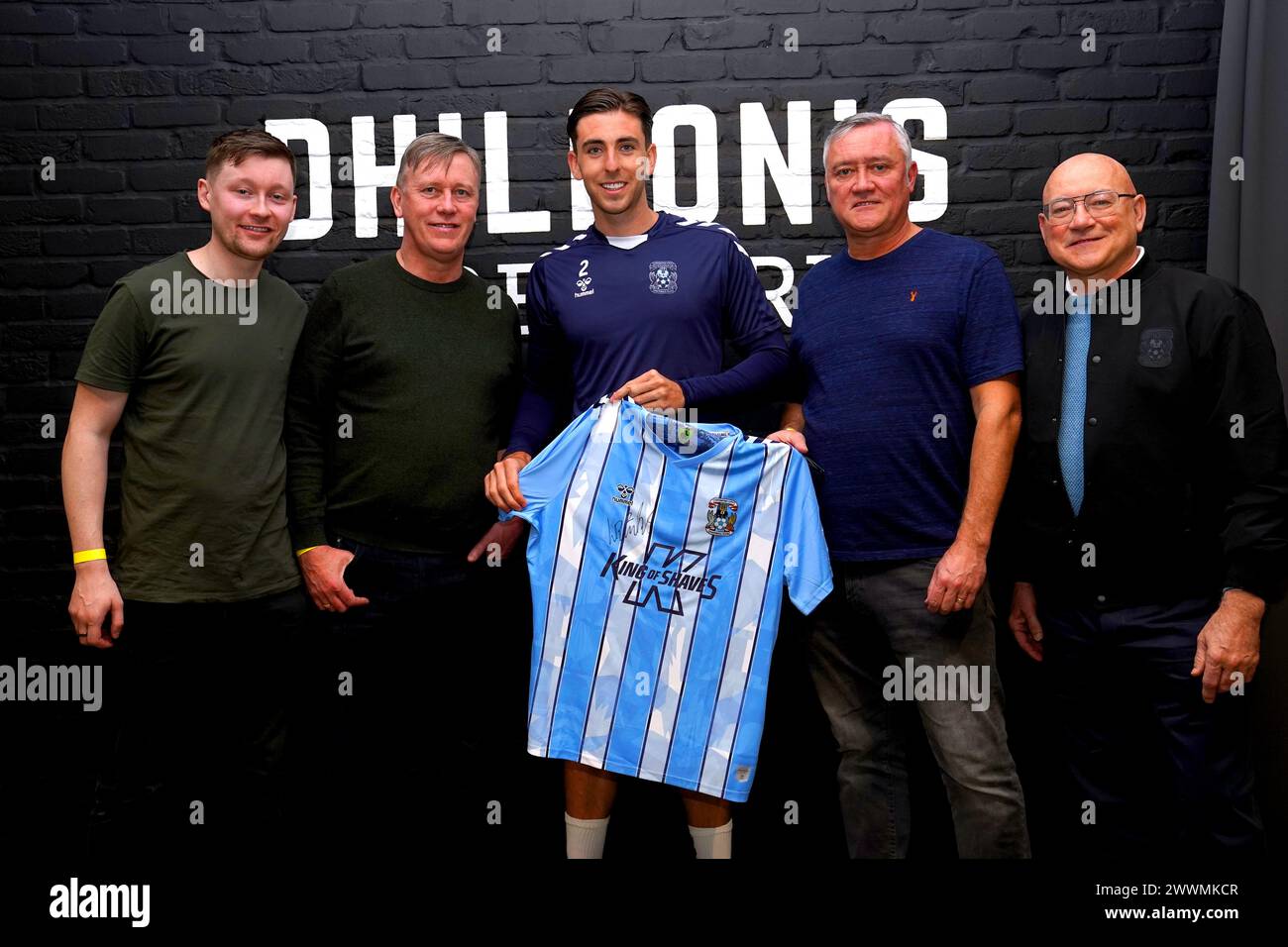 Coventry City's Luis Binks (centre) ahead of a training session at the Coventry Building Society Arena, Coventry. Picture date: Monday March 25, 2024. Stock Photo