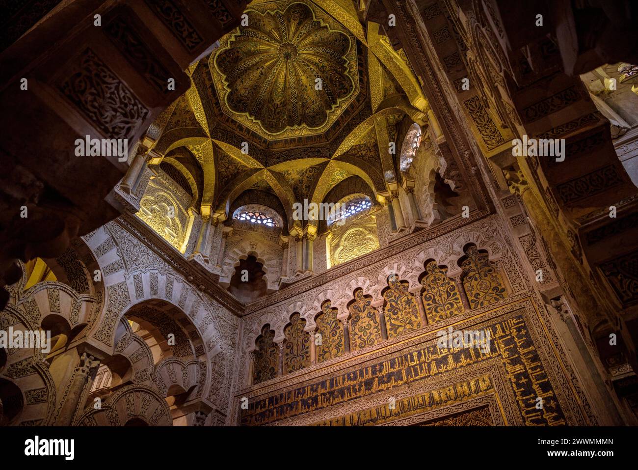 Interior of the richly ornamented and decorated Mosque Cathedral of Córdoba (Córdoba, Andalusia, Spain) ESP: Interior de la Mezquita-Catedral, Córdoba Stock Photo