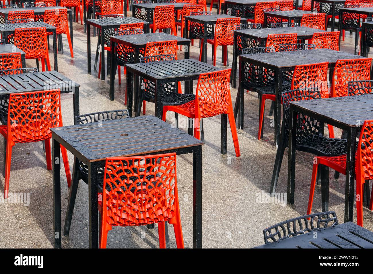 Red and black table and chairs hotsell