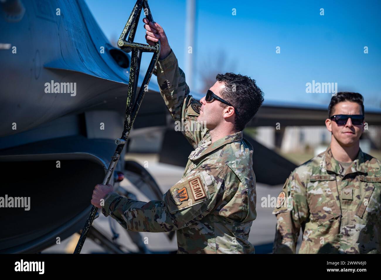 U.S. Air Force Senior Airman Grayson Reams, F16 Viper Demonstration