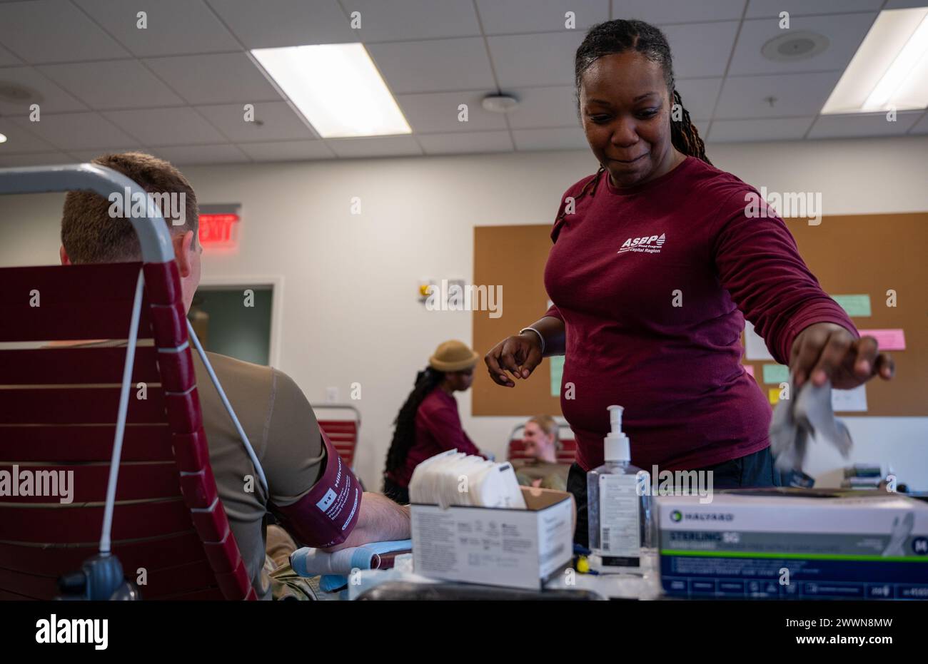 Alexis Rhett, right, Walter Reed National Military Medical Center ...