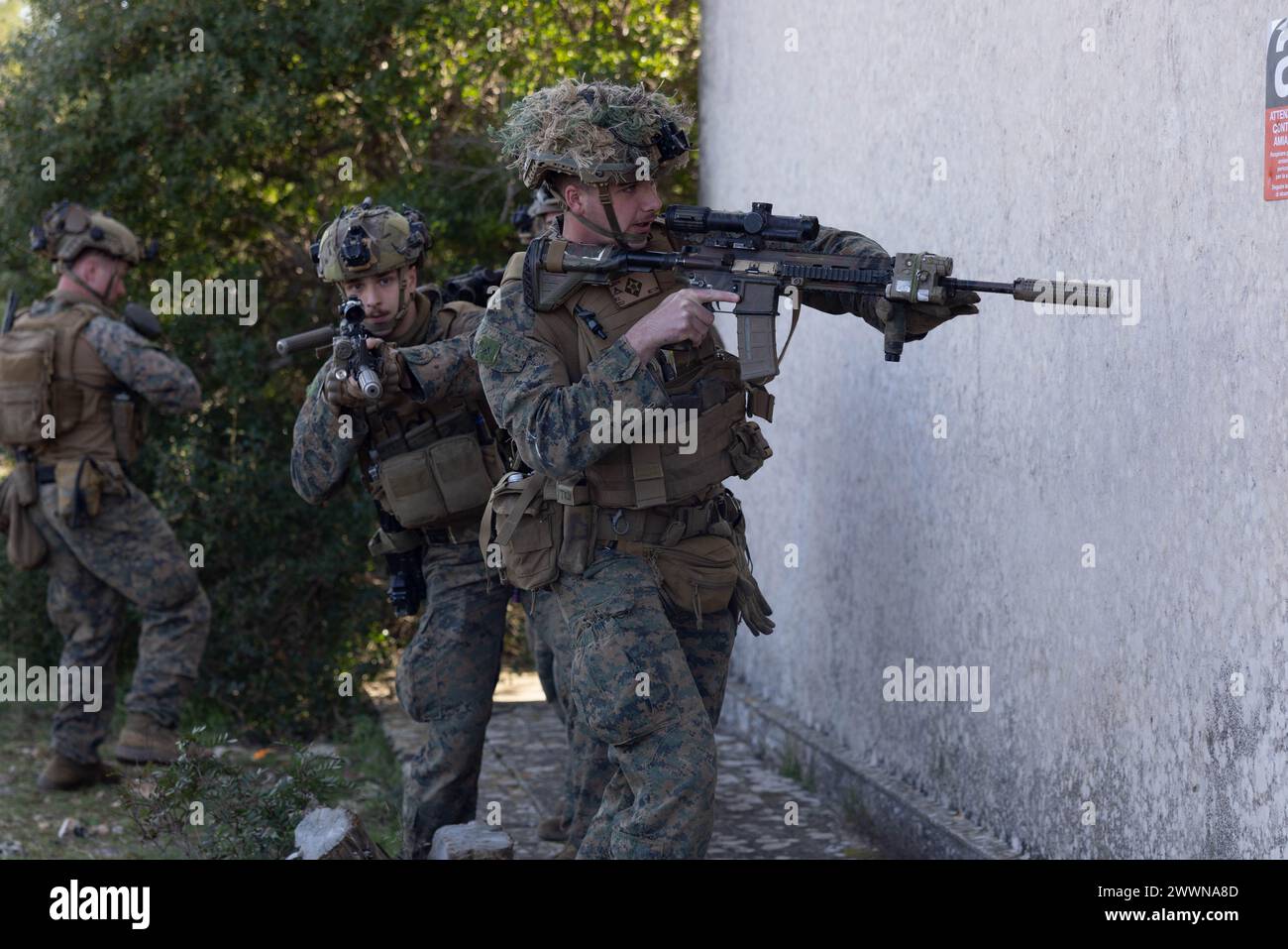 U.S. Marines with the 26th Marine Expeditionary Unit (Special ...