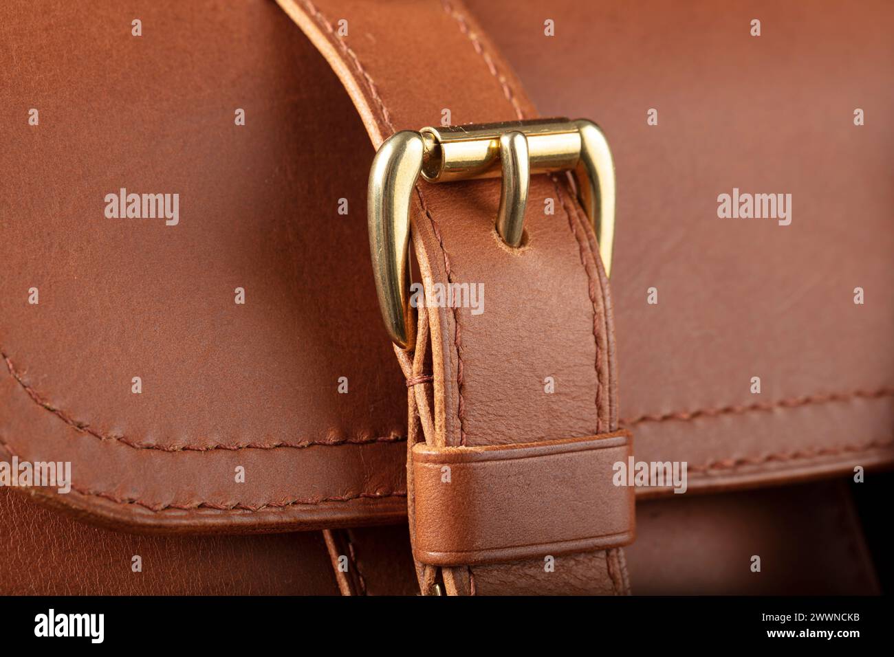 Leather bag broken hi-res stock photography and images - Alamy