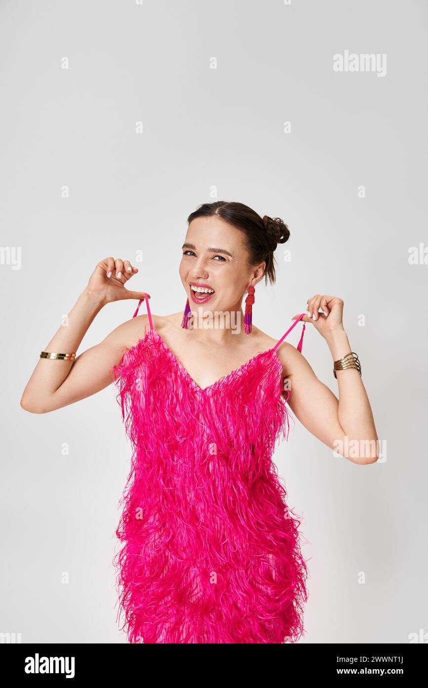 Pink mini dress outfit hi-res stock photography and images - Alamy