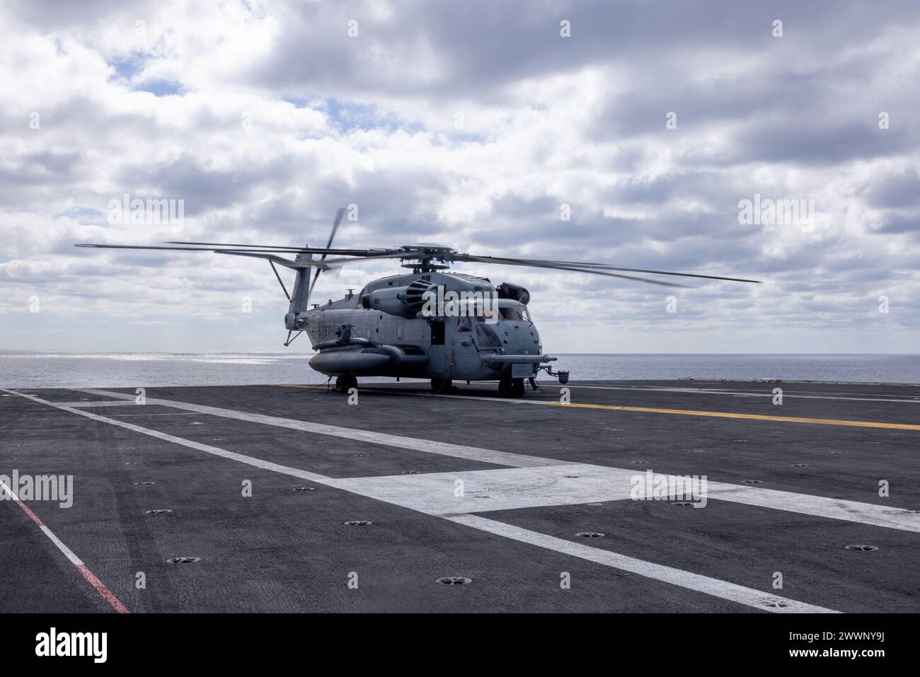 A U.S. Marine Corps CH-53E Super Stallion helicopter with Marine Heavy ...