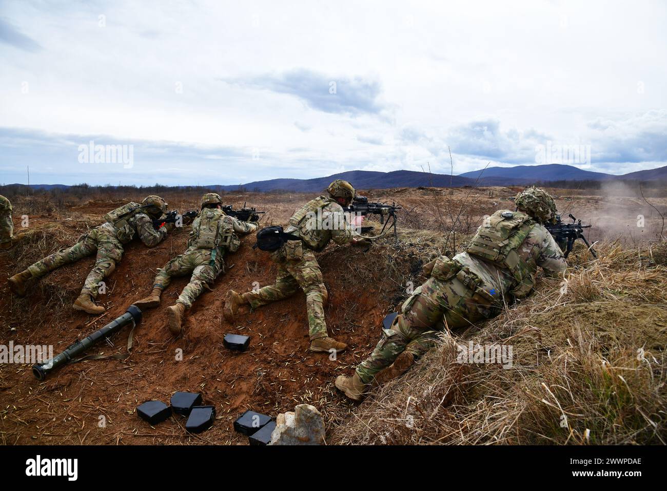 Paratroopers from the 1st Battalion, 503rd Infantry Regiment, 173rd ...