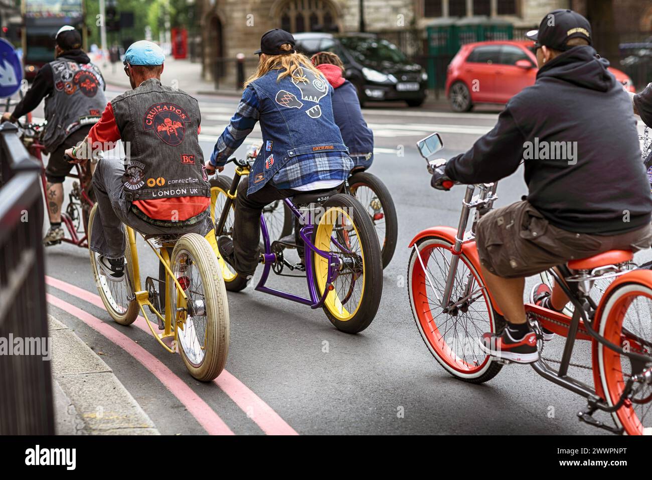 GREAT BRITAIN /London / Custom Bicycle Club / Lowrider BC London/The gang at the Kustom Velocity ride in London Stock Photo