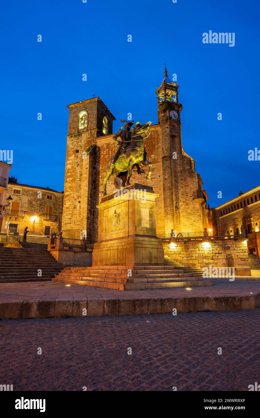 Statue of Francisco Pizarro and Church of San Martin, Plaza Mayor, Trujillo, Extremadura, Spain Stock Photo