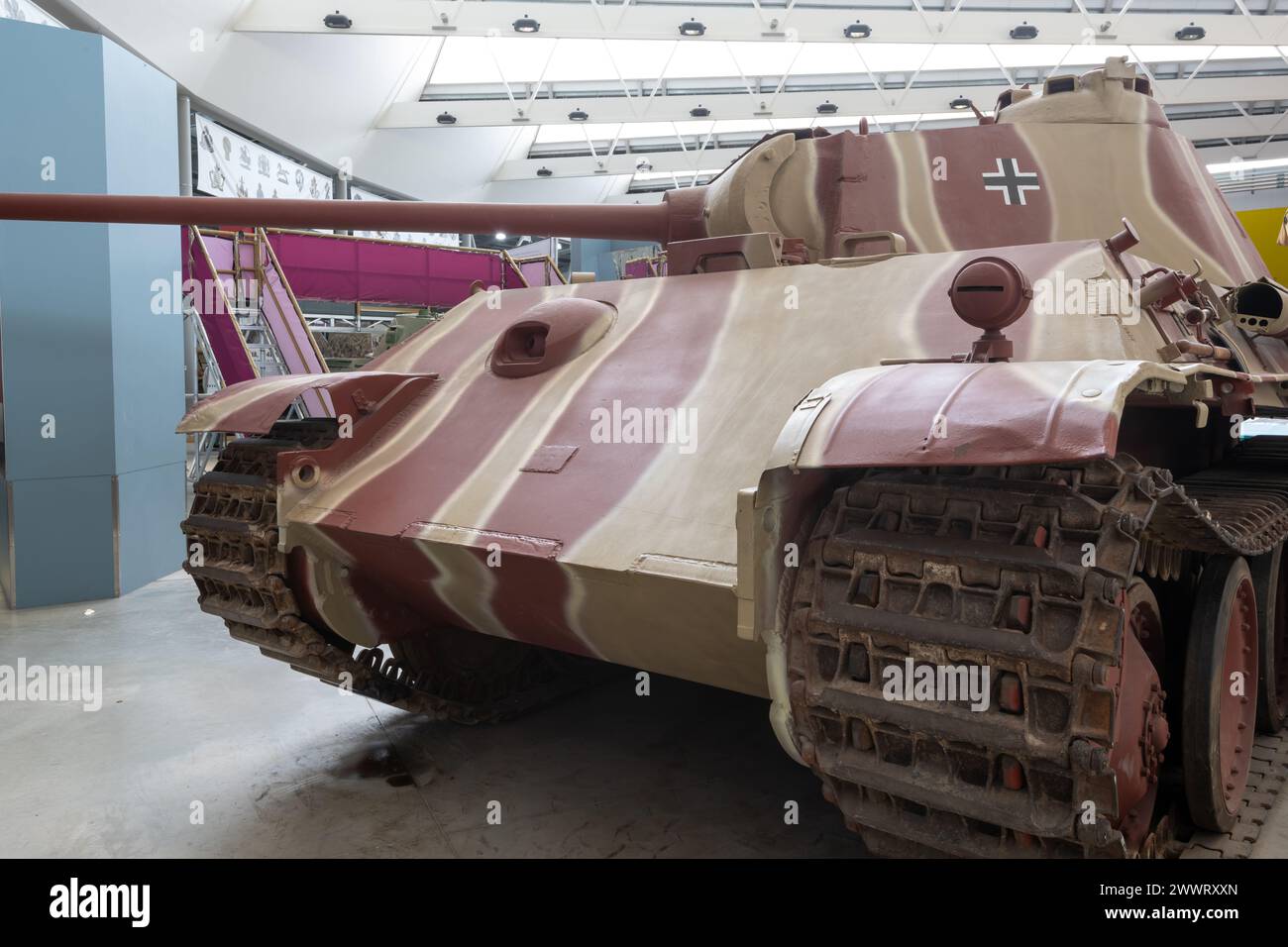 german-panther-v-tank-hi-res-stock-photography-and-images-alamy