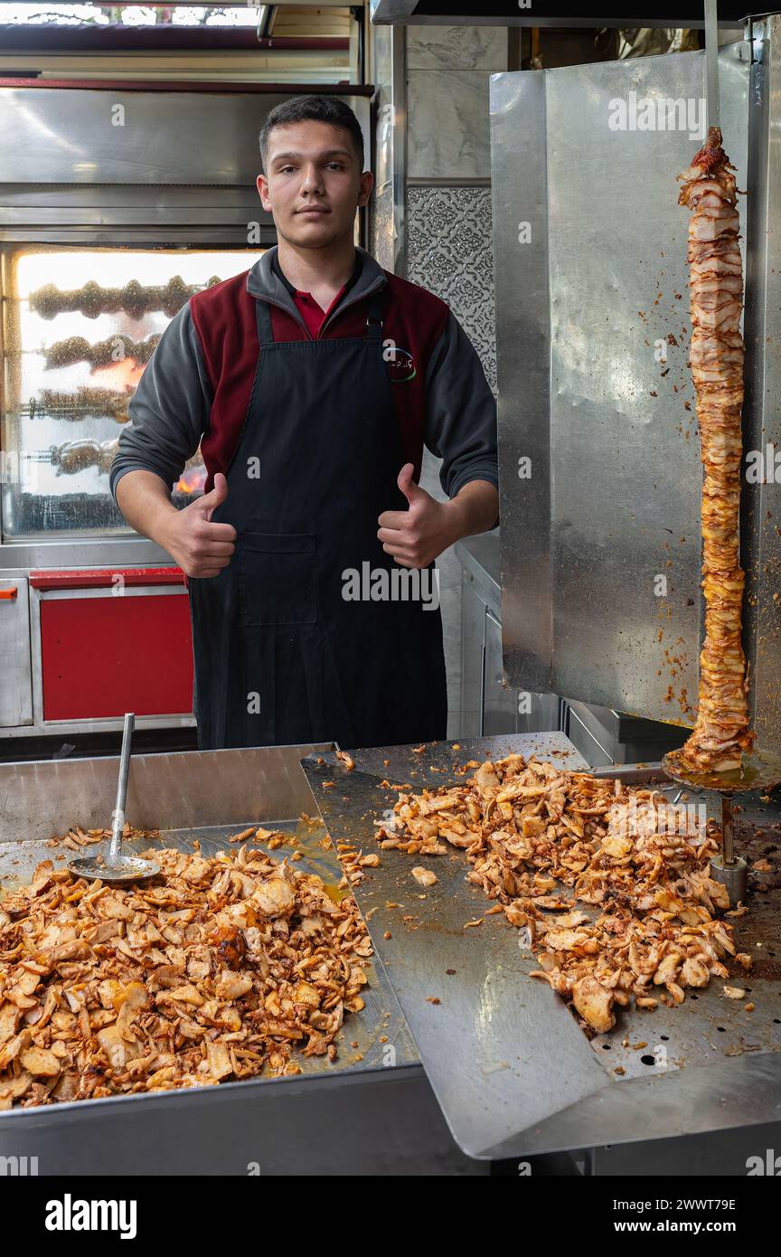 BLADOPIA Kebab Maker - Manuelle Spießpresse Für Perfekte Grillspieße
