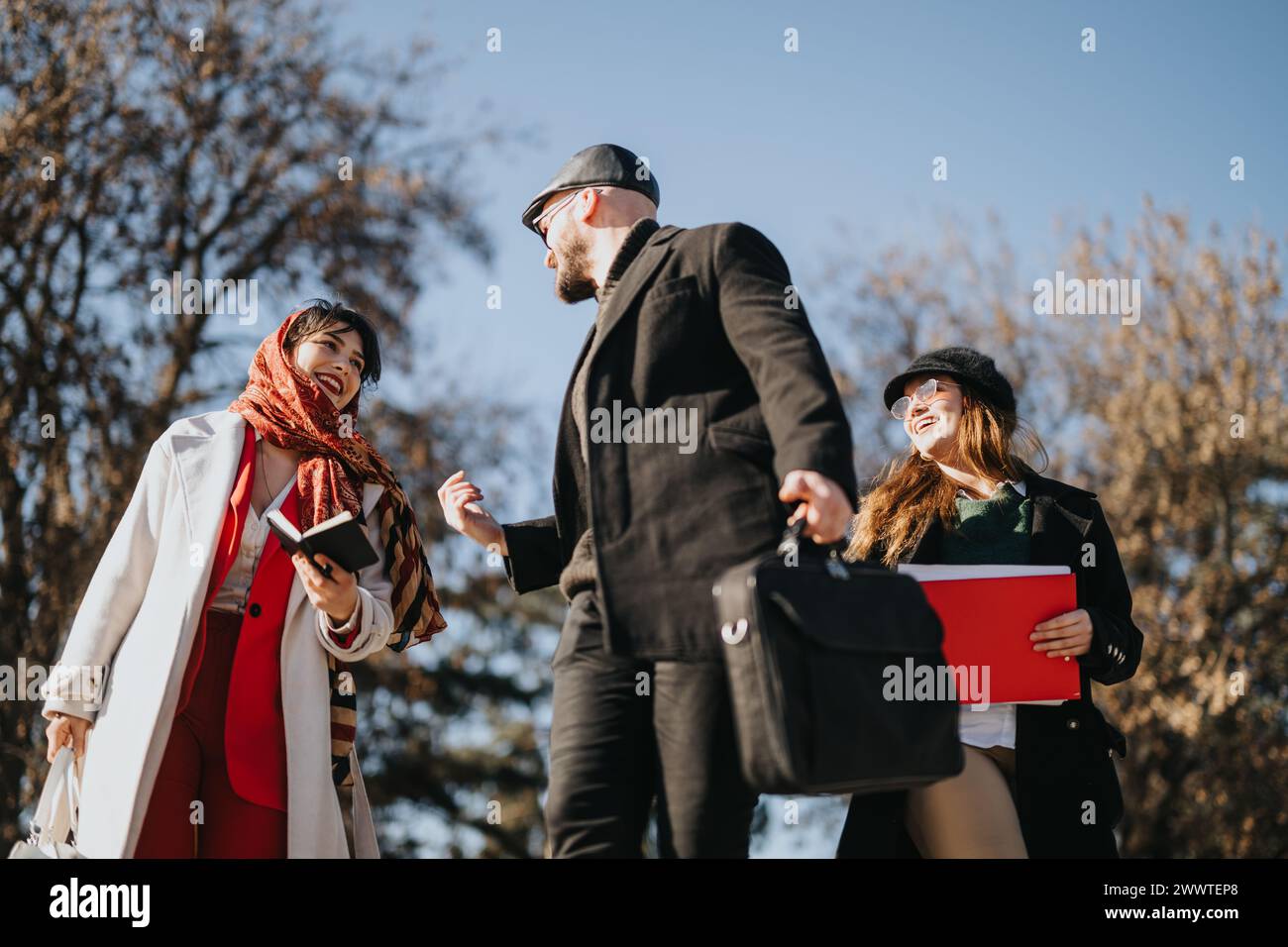 Dynamic serene work setting hi-res stock photography and images - Alamy