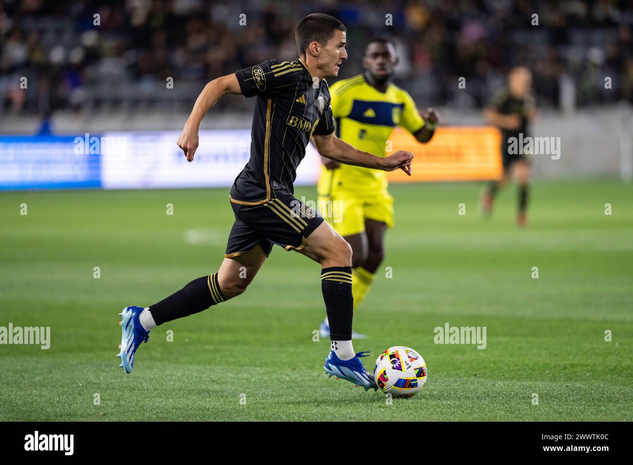 LAFC defender Sergi Palencia (14) during a MLS match against the
