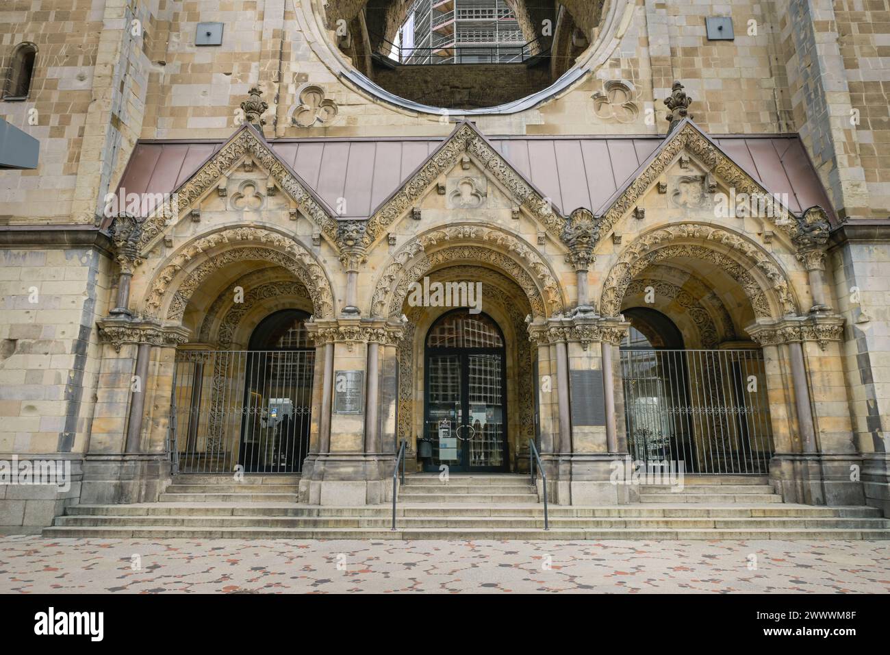 KaiserWilhelmGedächtniskirche, Alte Vorhalle, Breitscheidplatz