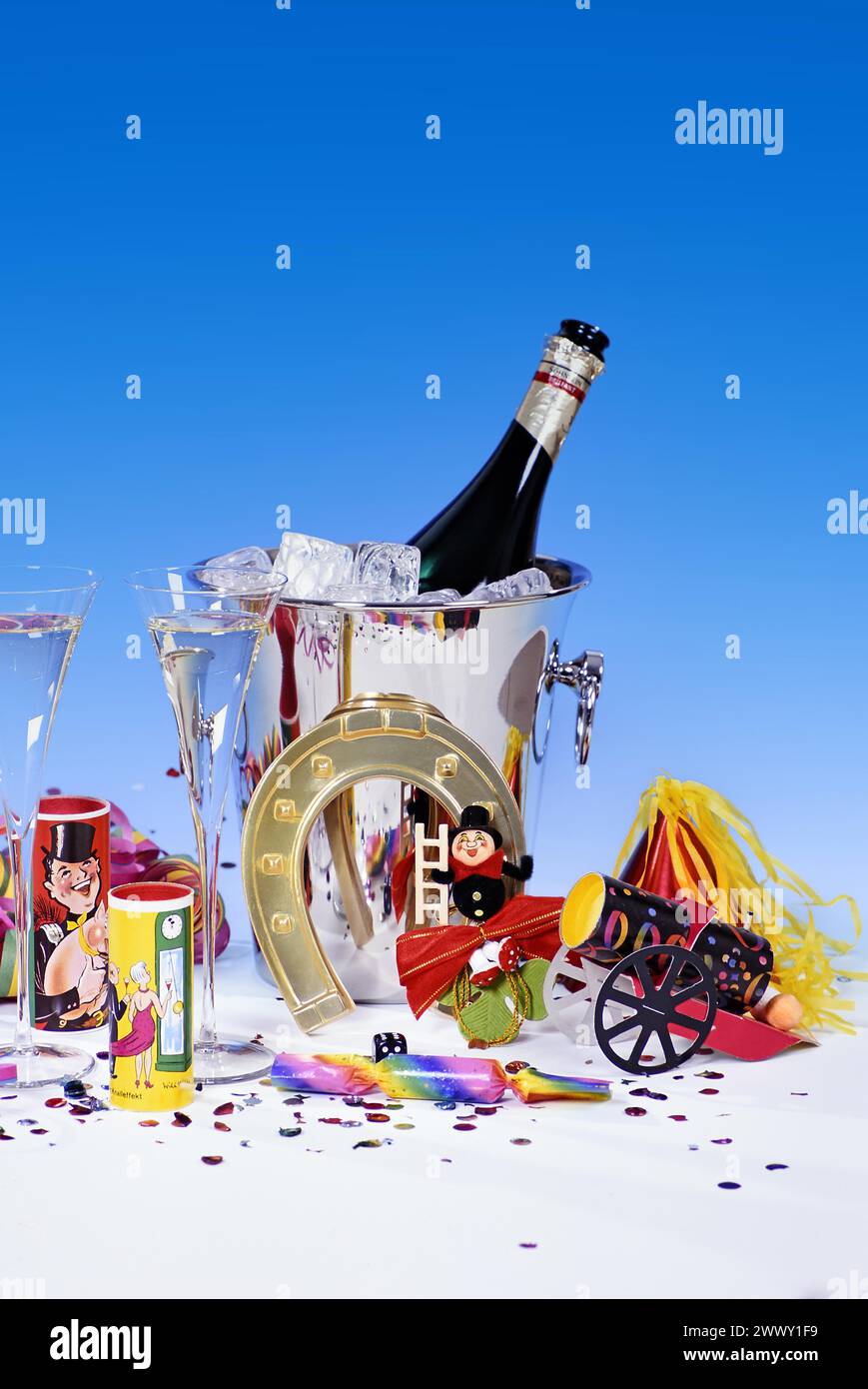 New Year's Eve decorations, champagne and lucky charms for New Year's Eve Stock Photo