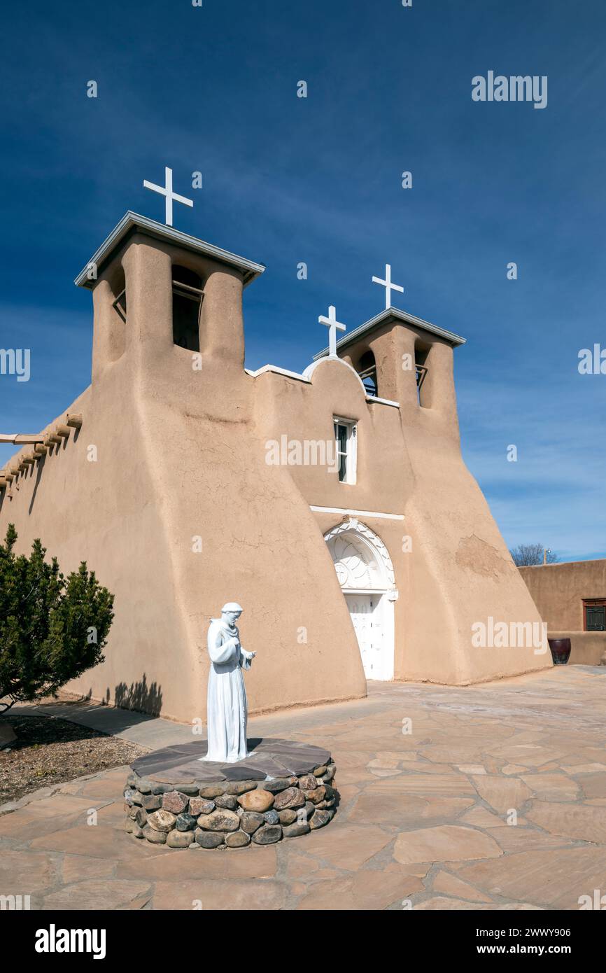NM00677-00....NEW MEXICO - Church San Francisco De Asis. A Spanish Colonial Church in Ranchos De Taos. Stock Photo