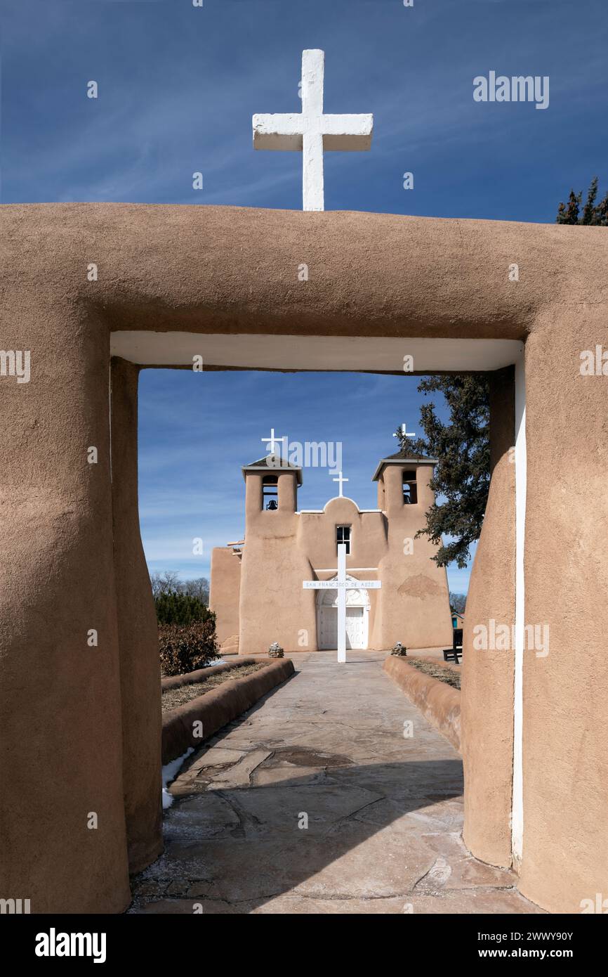 NM00679-00....NEW MEXICO - Church San Francisco De Asis. A Spanish Colonial Church in Ranchos De Taos. Stock Photo