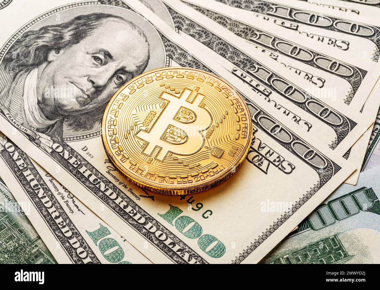 Bitcoin banknotes hi-res stock photography and images - Page 8 - Alamy