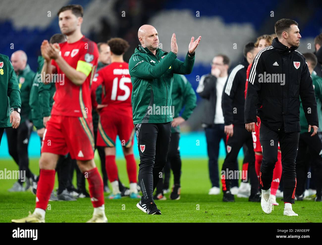 Wales manager Robert Page applauds the fans following the UEFA Euro 2024 Qualifying play-off final at Cardiff City Stadium, Cardiff. Picture date: Tuesday March 26, 2024. Stock Photo